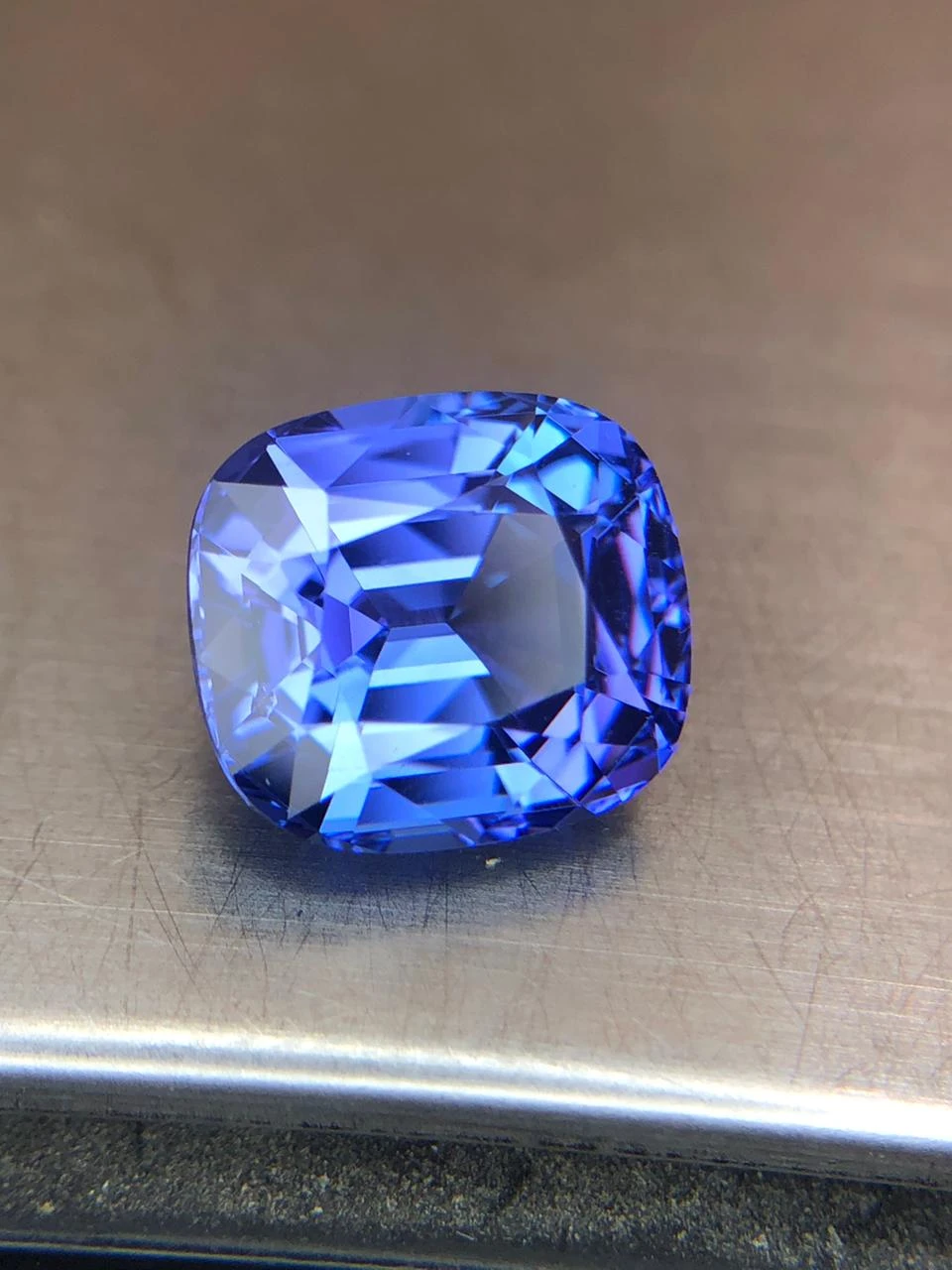 Tanzanite 5.3 carat, AA Grade in Step Cushion Cut — view 3